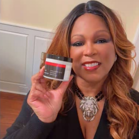 Meet Lorrie – Romanticizing Life, Embracing Beauty, and Loving Fully